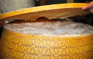 distribution grana padano fromage italien